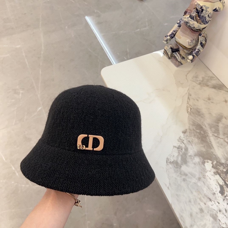 CHRISTIAN DIOR